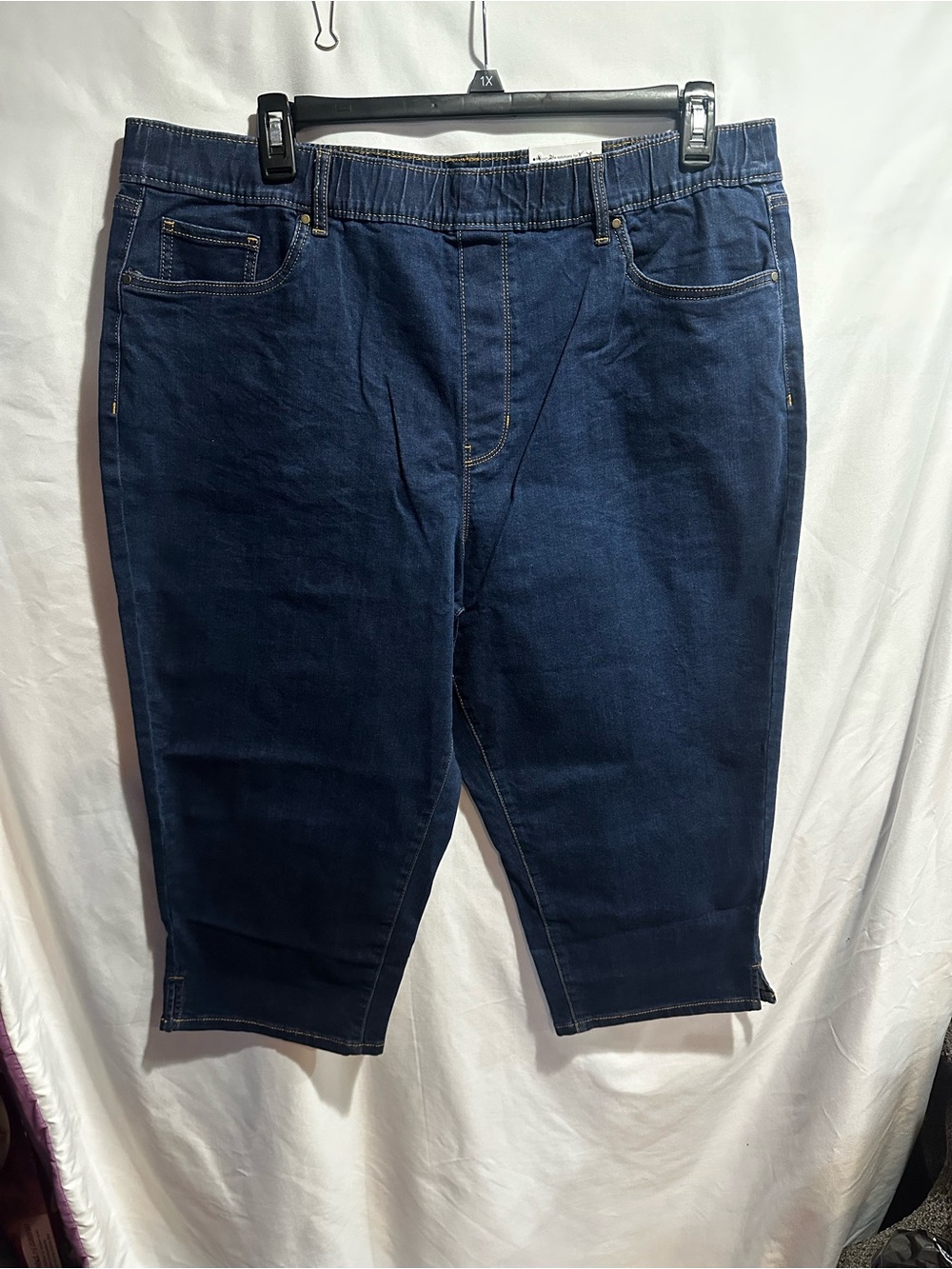 Women’s plus size Denim capris